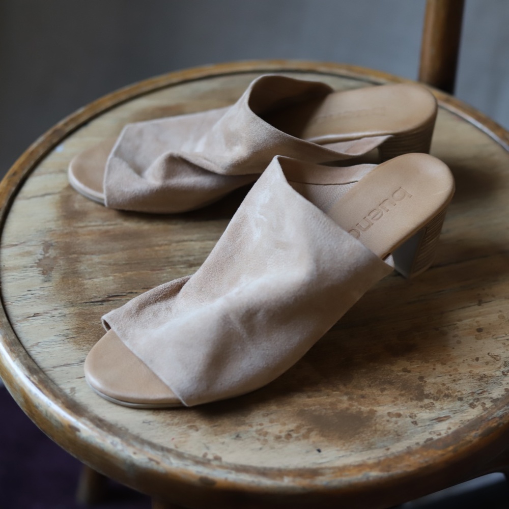 Bueno Slide sandals, biege/tan suede leather. Size 41 eu .US 10 - 10.5 worn once - Picture 2 of 7